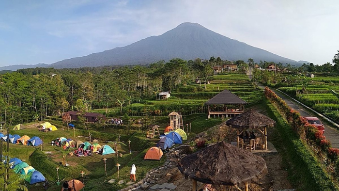 Hindari Tektok Gunung Slamet Saat Musim Hujan, Ini Risikonya