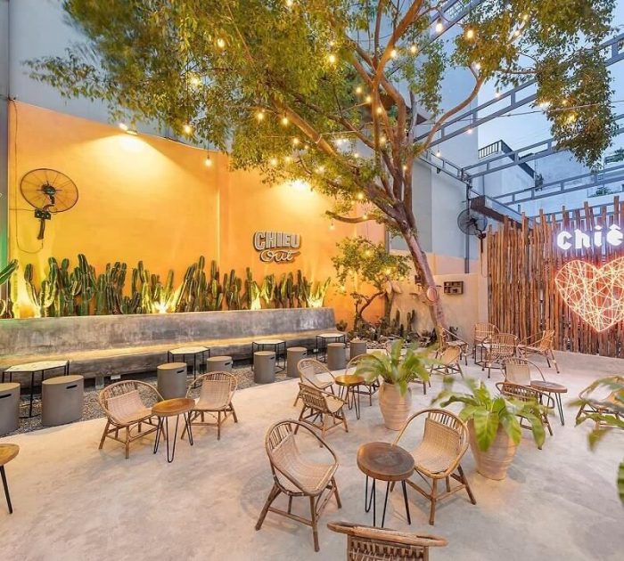 Menghadirkan Suasana Cafe di Sudut Rumah