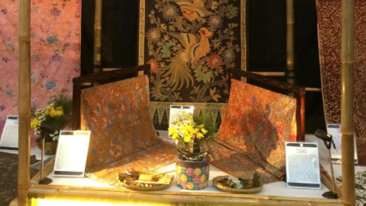 Tiga Berita Teratas Hari Ini: Perayaan Hari Batik Nasional 2025 di Museum Batik