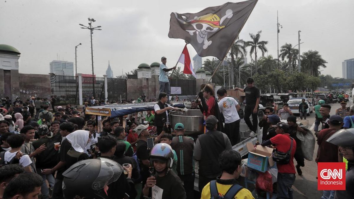 Gerindra PAN dan Golkar Tanggapi Gugatan Rakyat untuk Memecat DPR