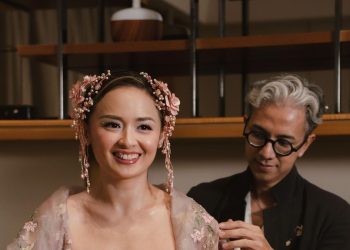 Joanna Alexandra Tampil Memukau Bak Taman Bunga dalam Gaun Pengantin Pink