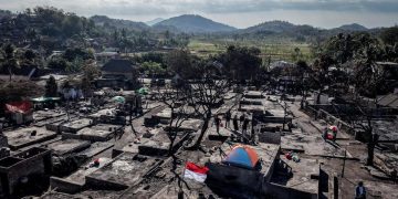 Rencana Pemulihan Desa Adat Sade Lombok Setelah 320 Pelaku Pariwisata Terdampak Kebakaran