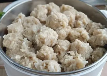 Resep Pentol Ayam Kenyal Gurih Tidak Alot untuk Camilan Keluarga