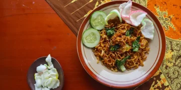 10 Makanan Berbeda dalam Satu Bungkus