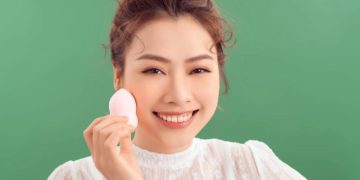 Rekomendasi Beauty Blender Terbaik untuk Foundation dan Concealer Menyatu dengan Kulit