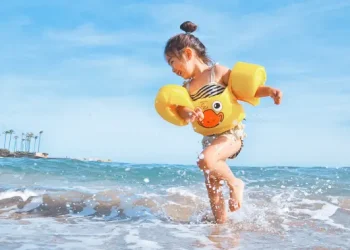Tips Menyiapkan Perlengkapan Anak Saat Liburan Akhir Tahun